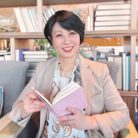 ホテルのラウンジで面談